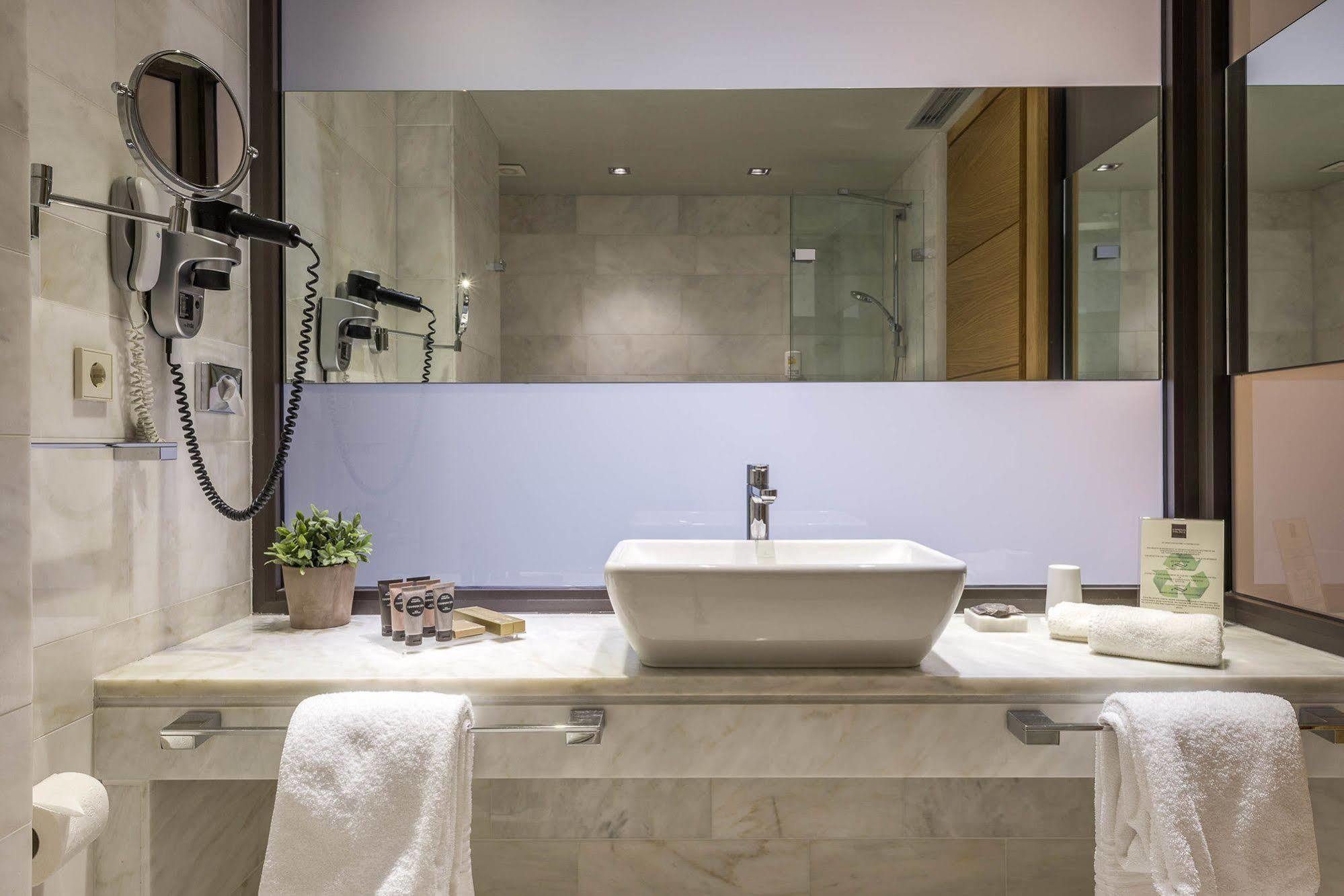 Esperos Palace Luxury & Spa Hotel 카스토리아 외부 사진